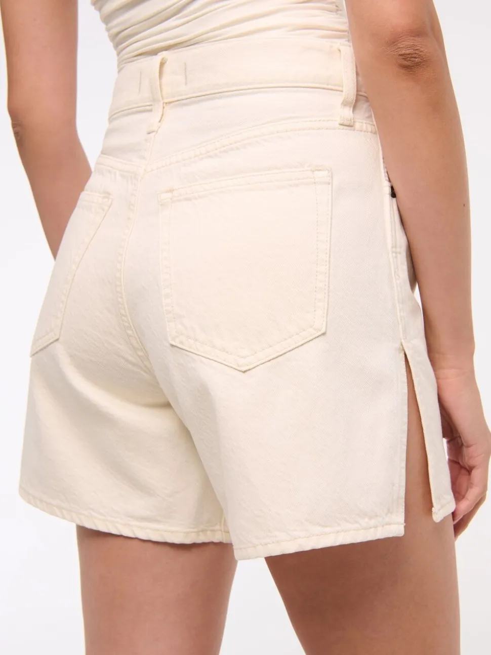 Abercrombie & Fitch High Rise Loose Denim Shorts With Vent Hem