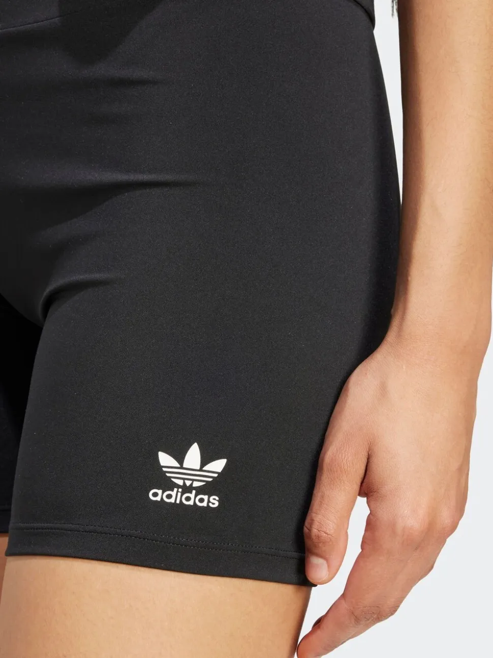 adidas Originals Essentials shorts