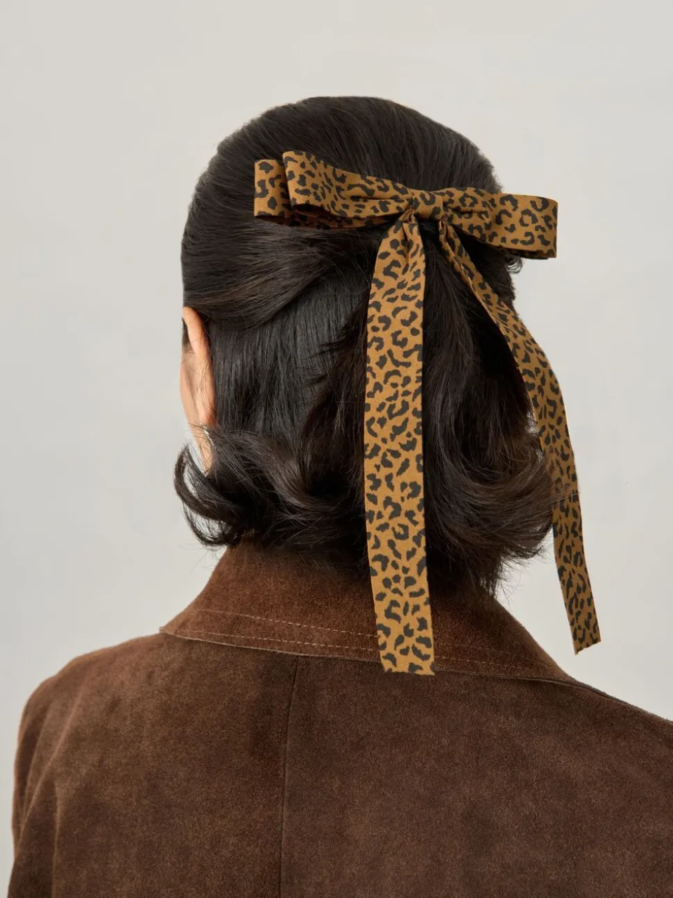 Aela Skinny Leopard Print Brown Bow