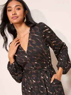 Animal - Friends Like These - Getextureerde midi-jurk met lange mouwen, strikceintuur en knoopsluiting
