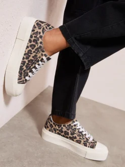 Animal - Luipaardprint - Friends Like These Canvas Flatform Lace Up Casual Low Top Trainers