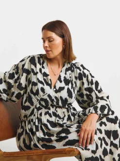 Animal - Simply Be V-Neck Button Through Midi Dress