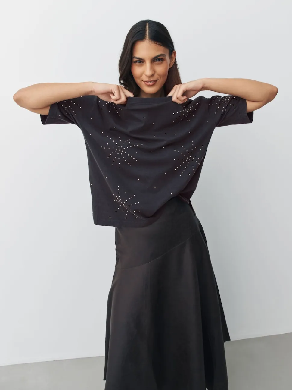 Antraciet - Studded Embellished Crew Neck T-Shirt