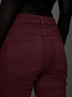 Bessenrood - Authentieke relaxed skinny jeans