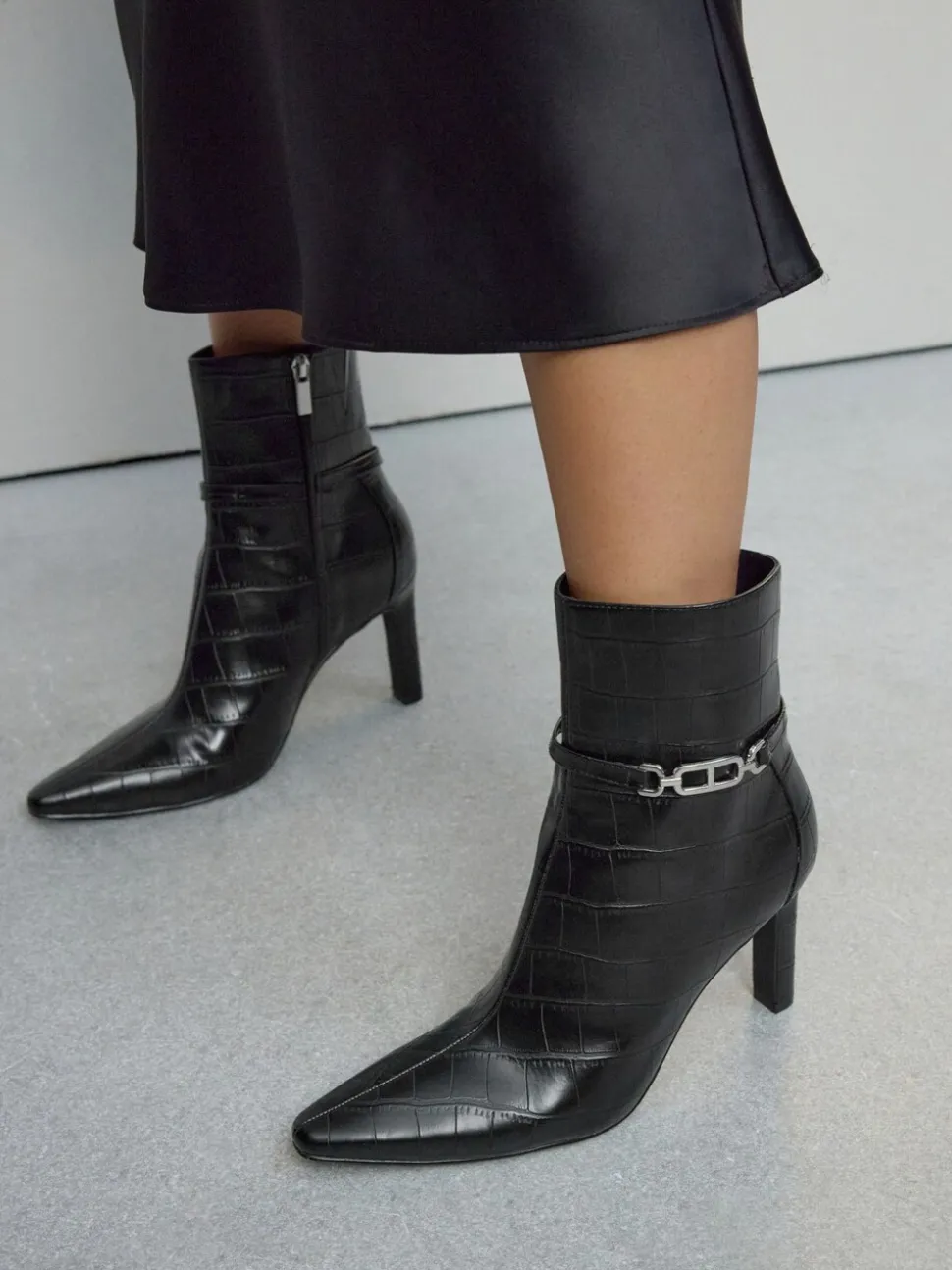 Black Croc Embossed - Forever Comfort® Hardware Trim Heeled Ankle Boots