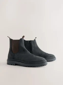 Black Oiled Leather - Forever Comfort® Round Toe Chelsea Boots