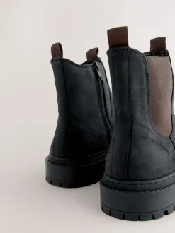 Black Oiled Leather - Forever Comfort® Round Toe Chelsea Boots