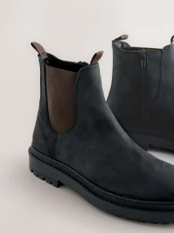Black Oiled Leather - Forever Comfort® Round Toe Chelsea Boots