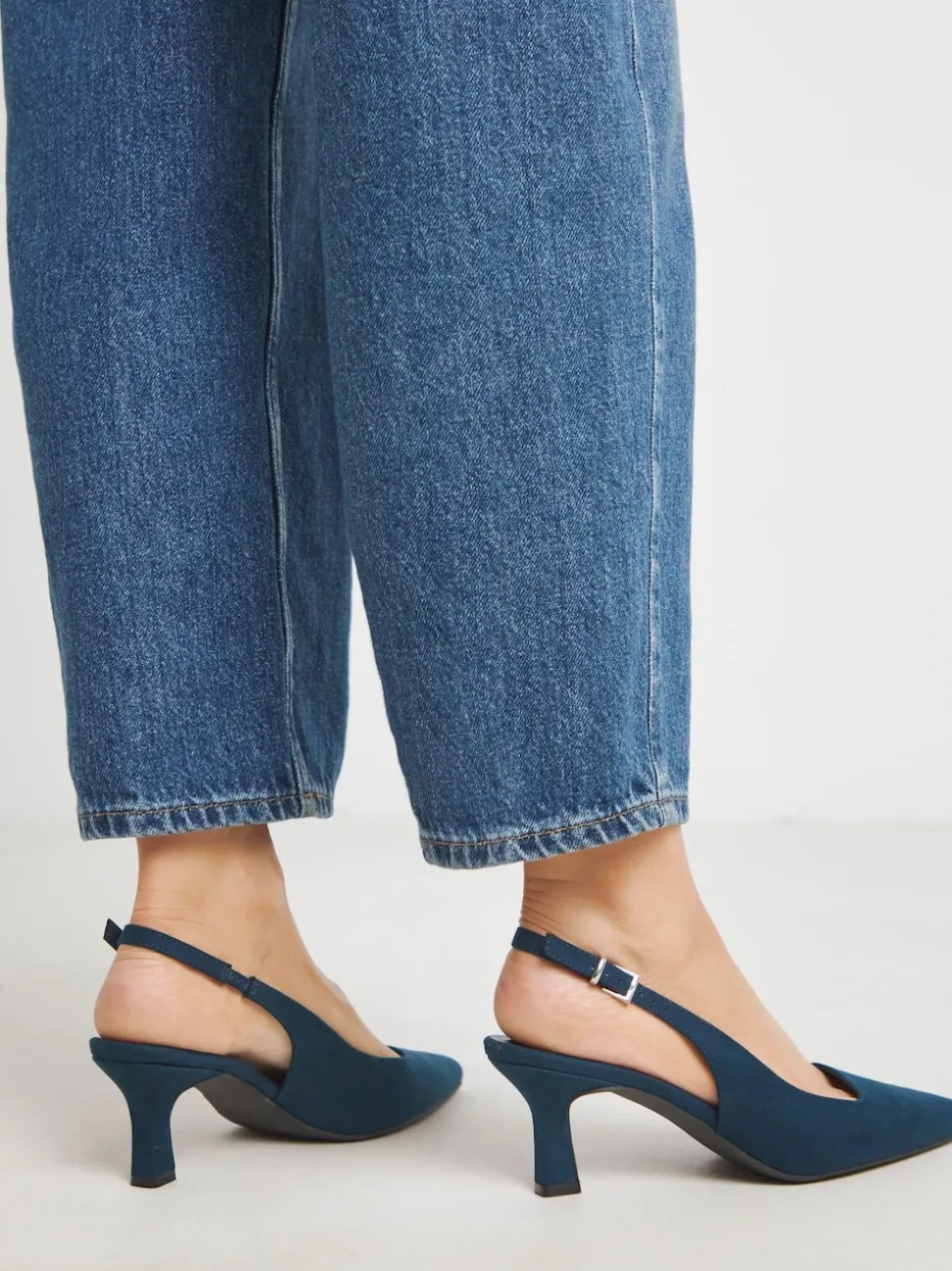Blauw - JD Williams Pointed Toe Slingback Heels