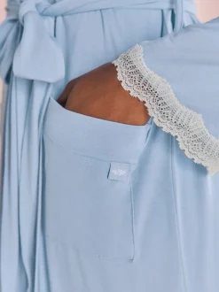 Blauw - Laura Ashley - Modal kamerjas met kanten afwerking