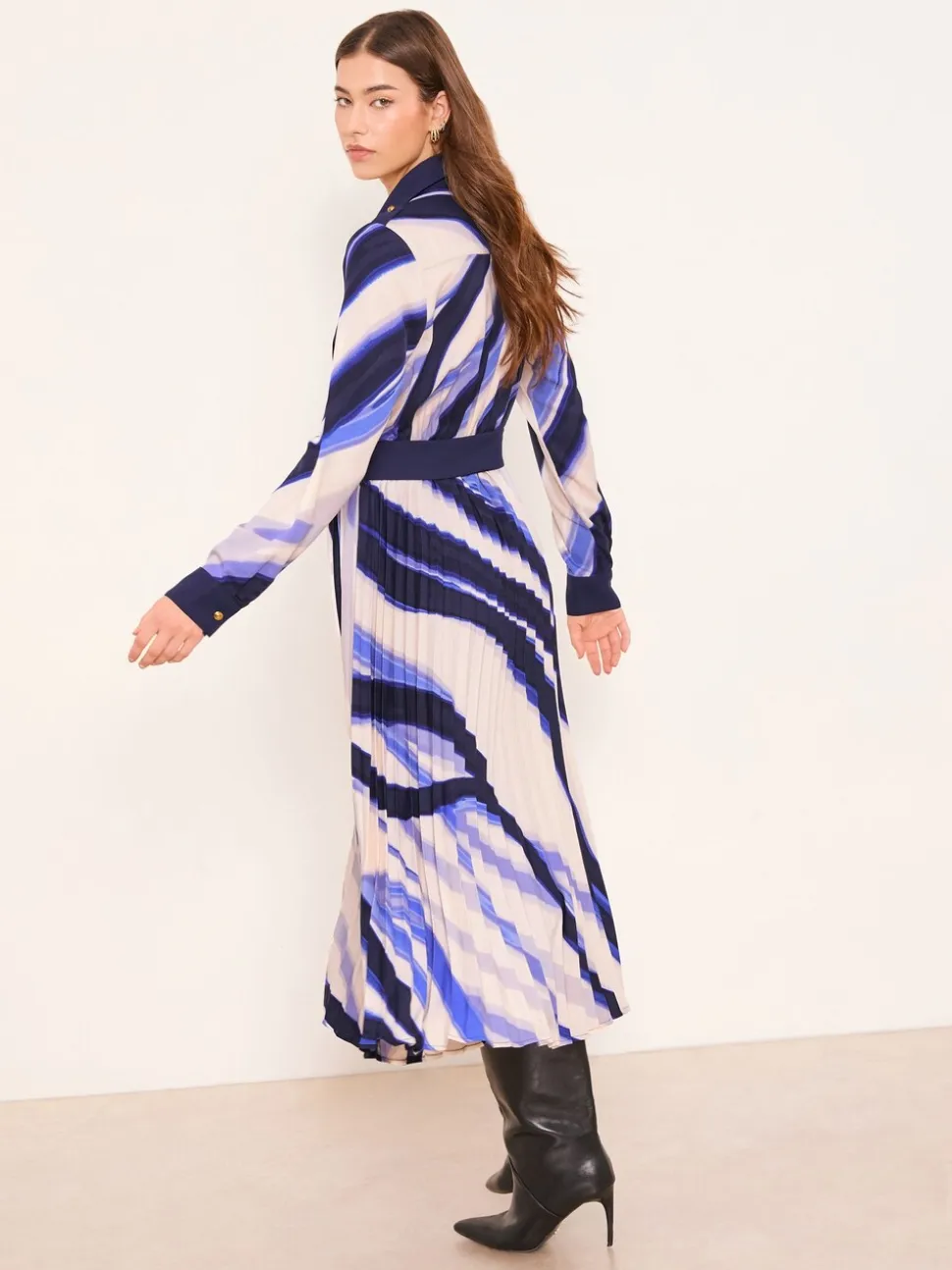 Blauw - Lipsy Marble Print Woven Pleated Midi Shirt Dress