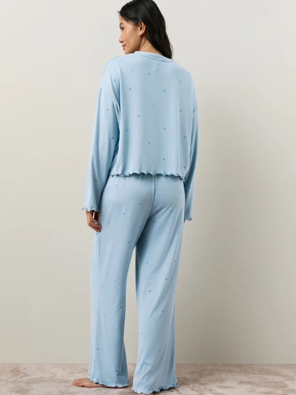 Blauw met sterrenprint - Zachte pyjama met lange mouwen en hartjesprint