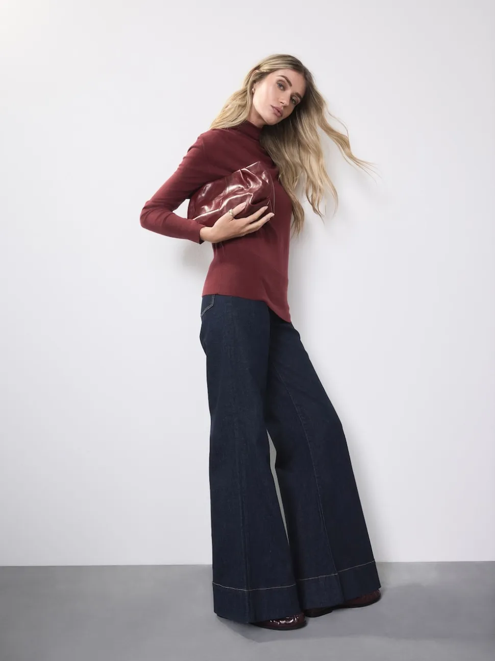 Blauw met wassing - High Rise stretchy Jeans met wijde pijpen