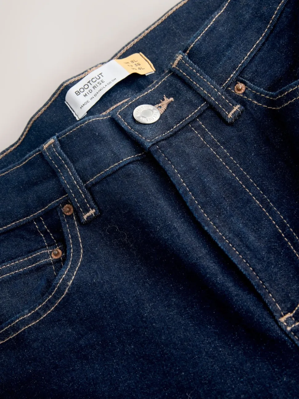 Blauw met wassing - Mid Rise Stretch Bootcut Jeans