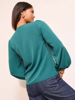 Blauwgroen - Friends Like These Long Sleeve Button Front Ruffle Blouse