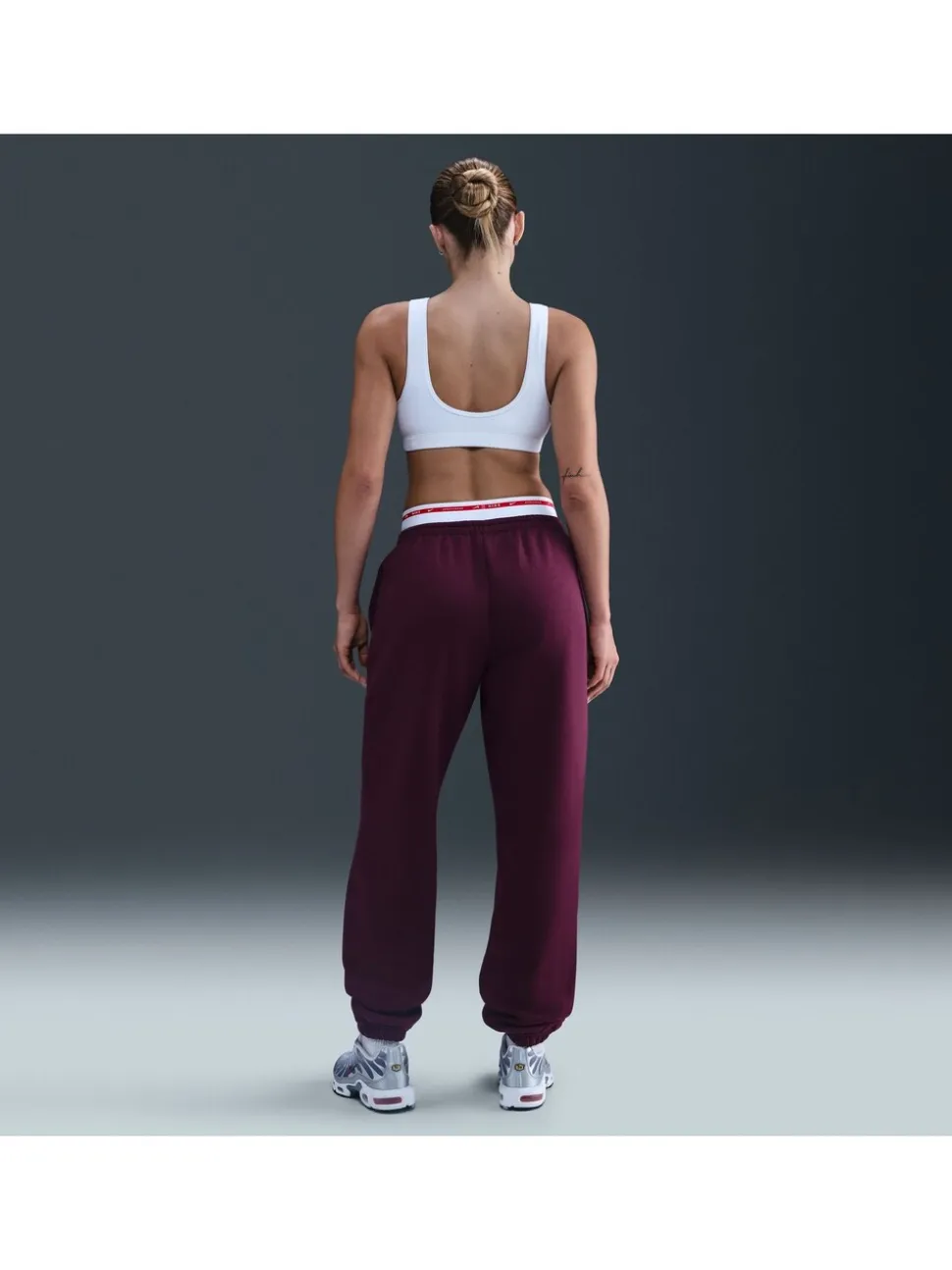 Bordeaux Burgundy - Nike oversized Phoenix fleece joggingbroek met hoge taille en grafisch logo