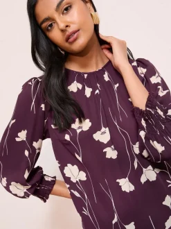 Bordeauxrode Bloemenprint - Friends Like These - Blouse met gerimpelde manchetten en 3/4 mouwen