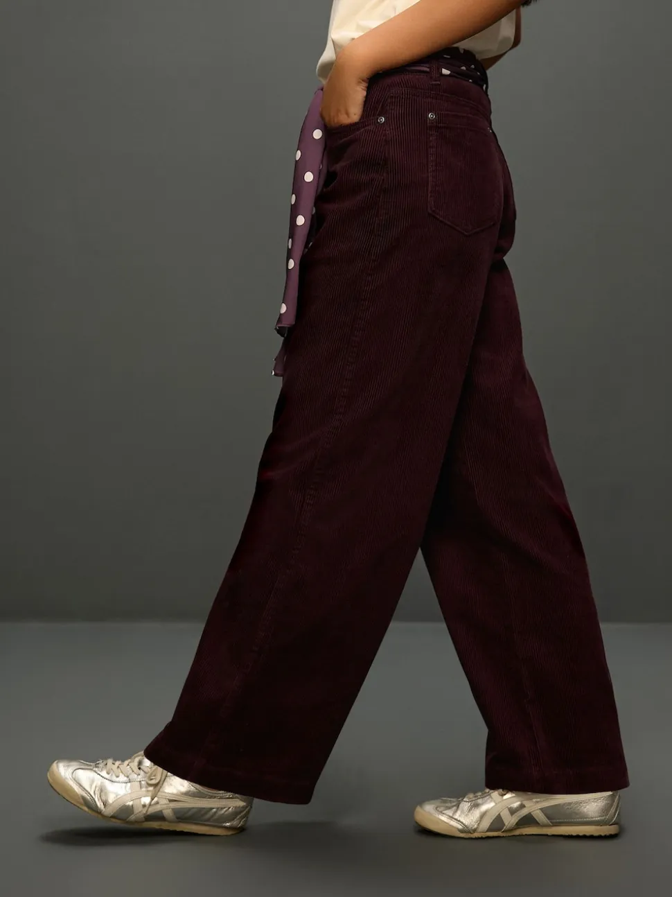 Bordeauxrood - Cord Wide Leg Trousers With Scarf