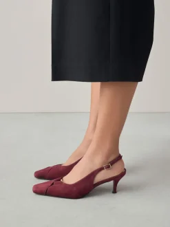 Bordeauxrood - Leren slingbackhakken met uitsnijdingen en hardwaredetails