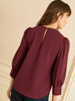Bordeauxrood - Love & Roses 3/4 Sleeve Scallop Detail Blouse