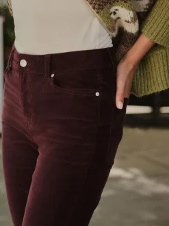 Bordeauxrood - Slim Velvet Cord Jeans