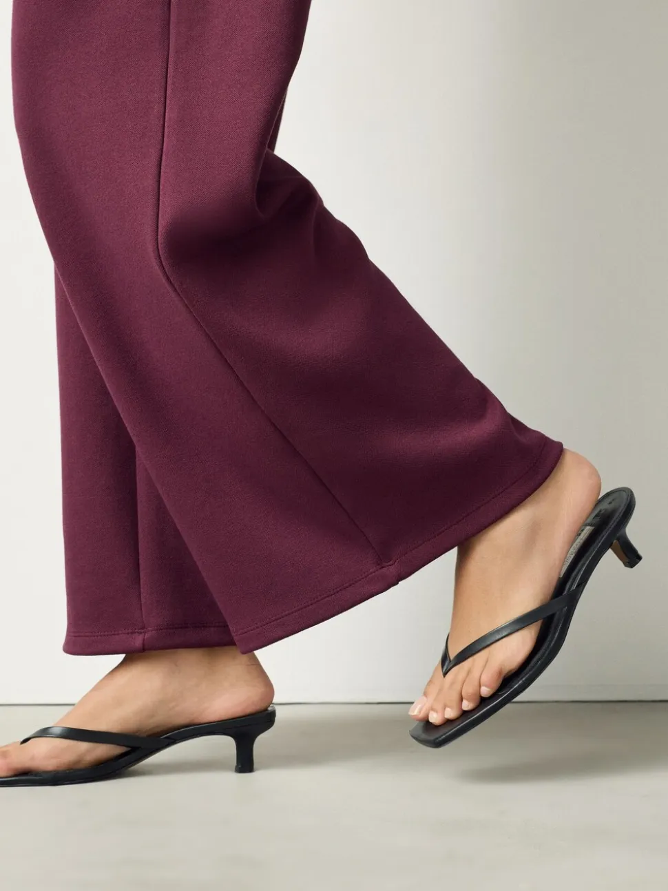Bordeauxrood - Wide Leg Compact Trousers