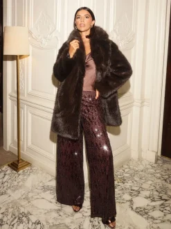 Bruin - Friends Like These X Lucy Mecklenburgh Halflange Jas van Imitatiebont met Ceintuur
