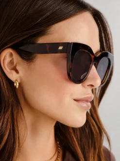 Bruin - Le Specs Air Heart Sunglasses