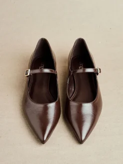 Bruin - Linzi Seattle Mary Jane Lage schoenen met spitse neus