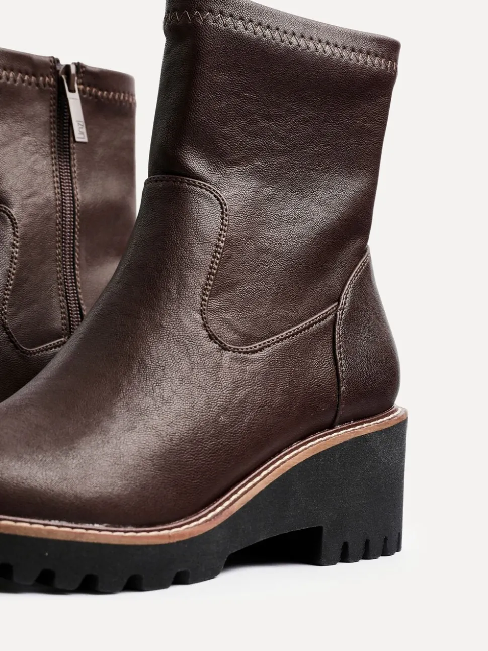 Bruin - Linzi Trish stretchy Wedged Heel Boots