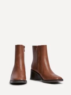 Bruin - Linzi Wander Block Heel Ankle Boots