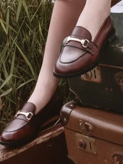 Bruin - Moda in Pelle Elarra Flat Loafers With Snaffle Trim