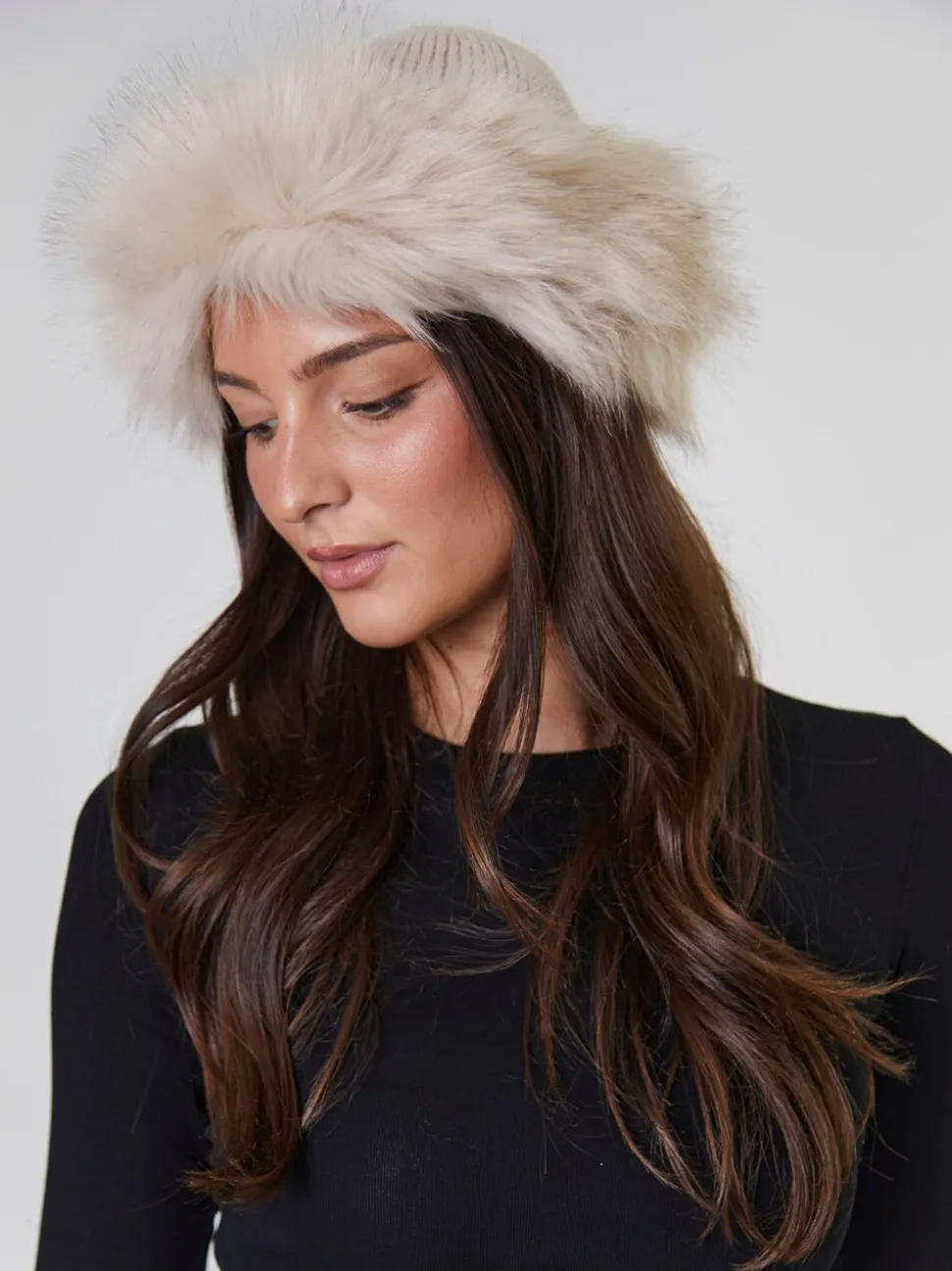 Bruin - South Beach Faux Fur Hat And Glove Set