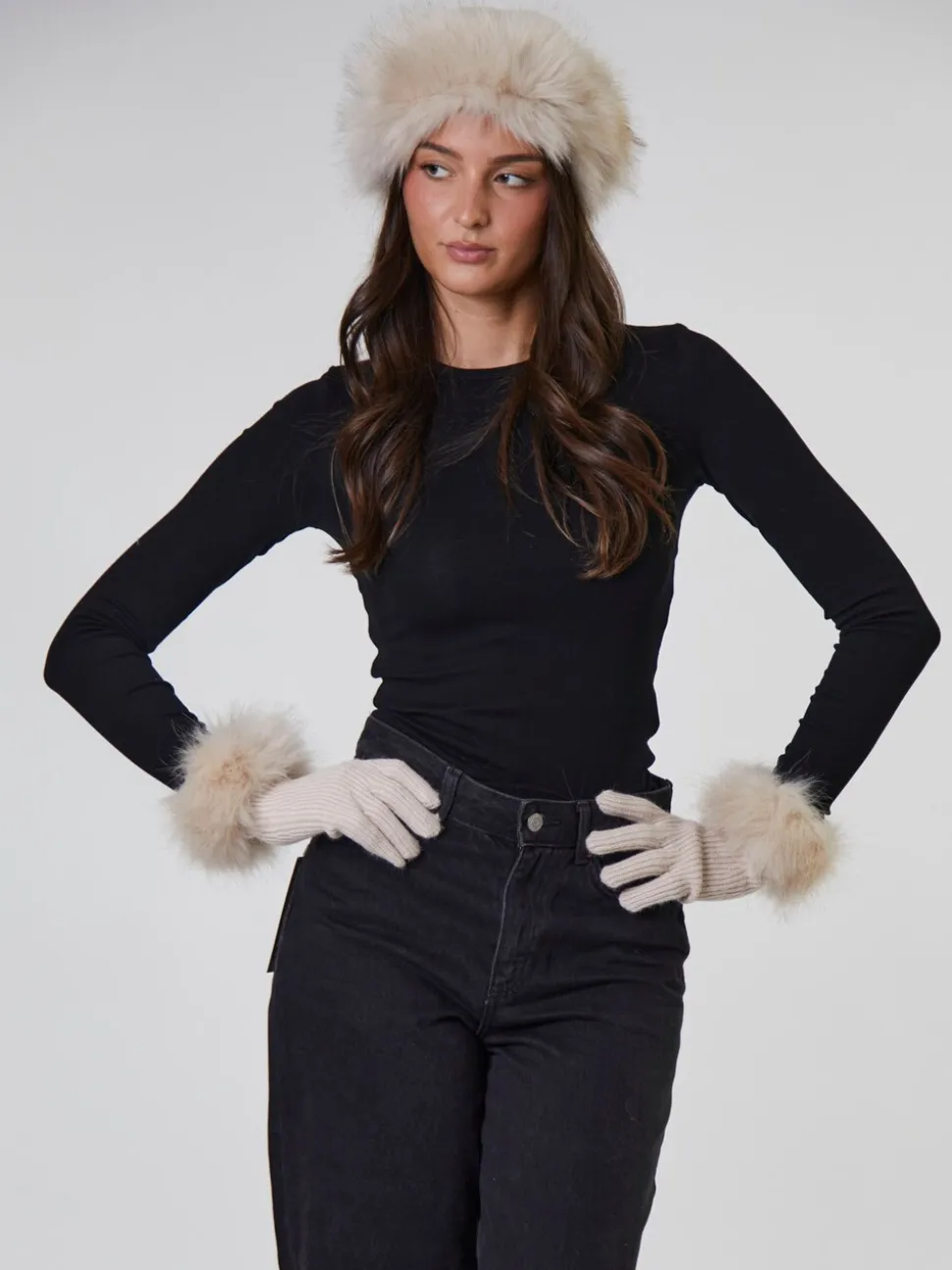 Bruin - South Beach Faux Fur Hat And Glove Set