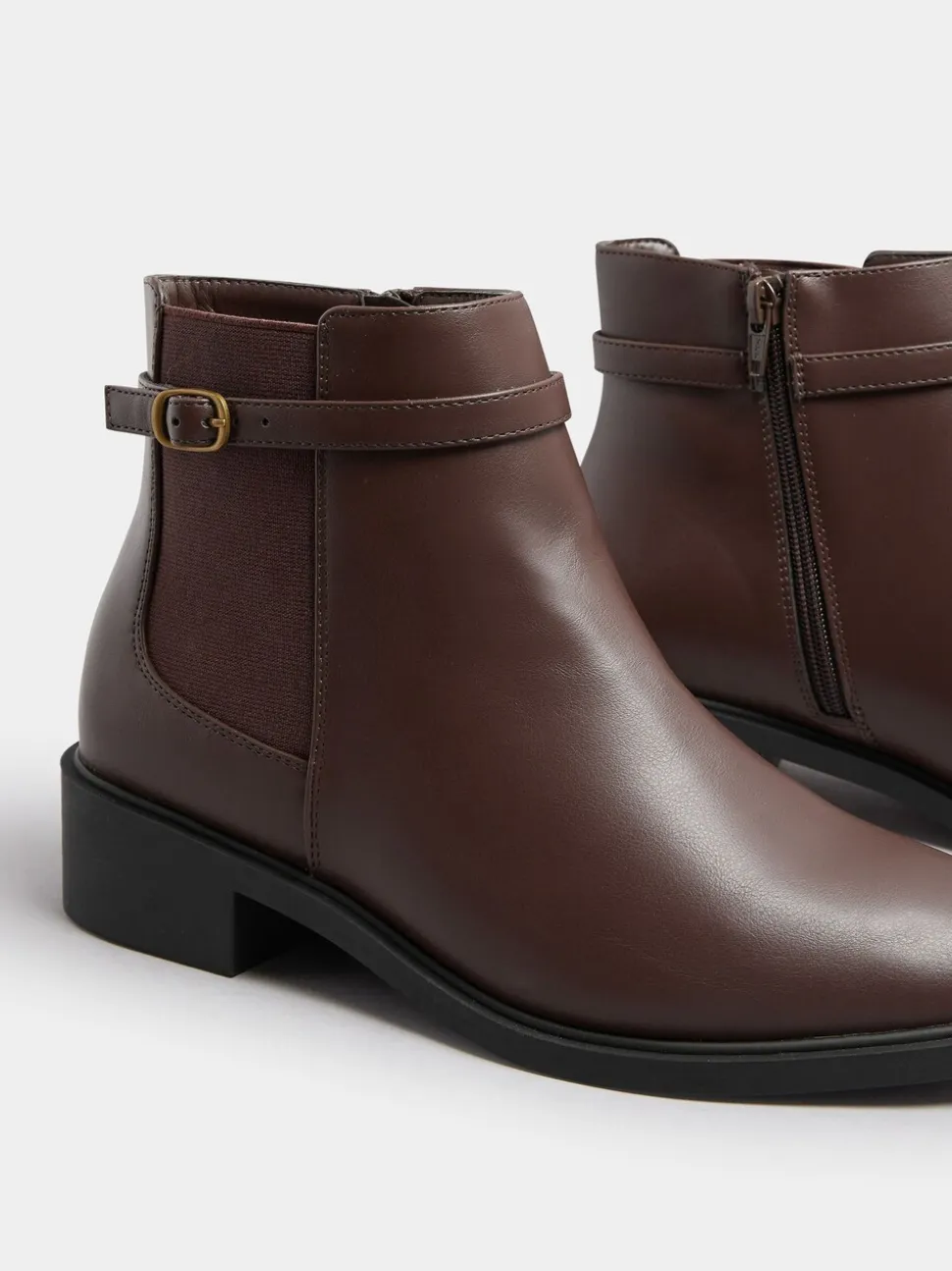 Bruin - Yours Curve Buckle Elastic Boots