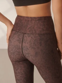 Bruin met abstracte print - Balance sport yogalegging