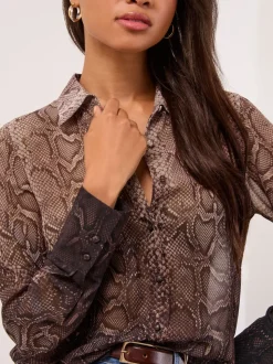 Bruin met dierenprint - Lipsy bedrukt chiffon overhemd