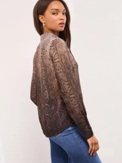 Bruin met dierenprint - Lipsy bedrukt chiffon overhemd