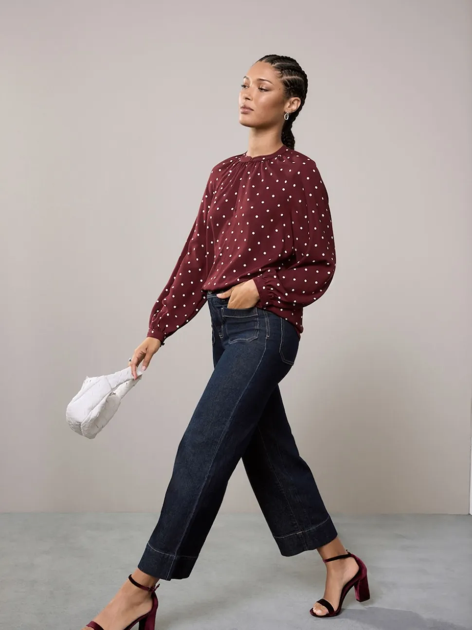 Burgundy Red Polka Dot - Blouse met V-hals en lange mouwen