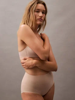Calvin Klein Sculpted Shapewear Briefs - Stay Put Mesh