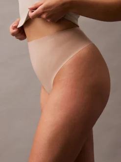 Calvin Klein Sculpted Shapewear Thong - Stay Put Mesh
