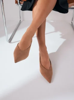 Camel - Puntige lage naaldhakken schoenen