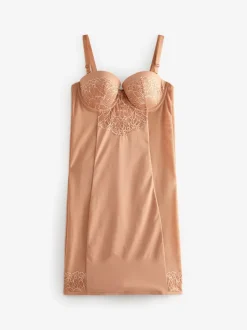 Caramel-nude - Kanten slipdress met cups en sterke buikcorrectie