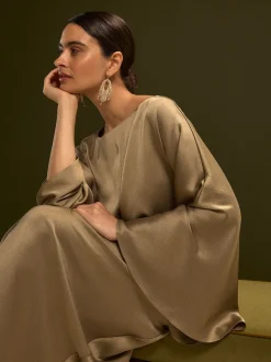 Champagne-goud - Twist Front Long Sleeve Satin Maxi Dress