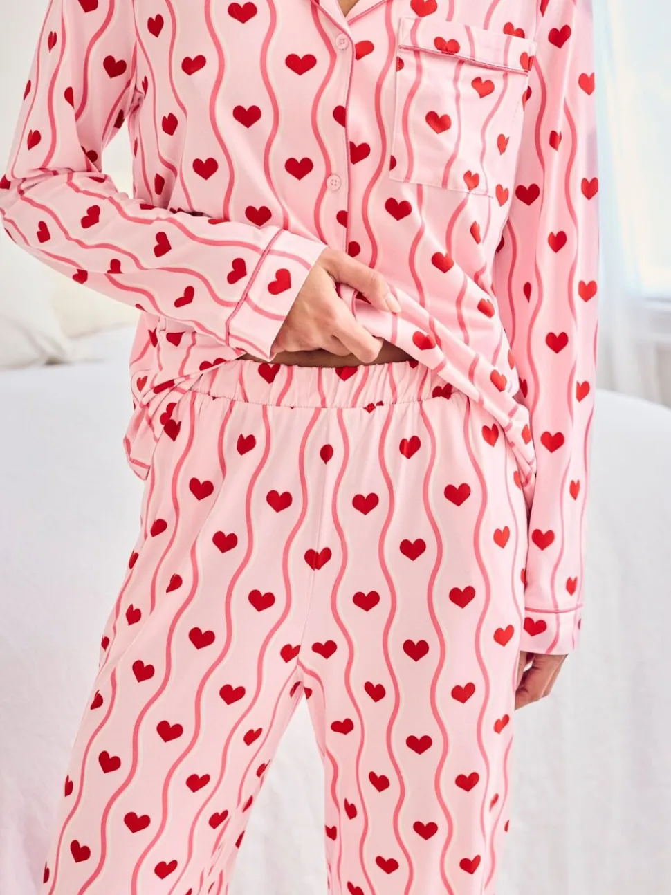 Chelsea Peers Wavy Stripe Heart Print Long Pyjamas Set
