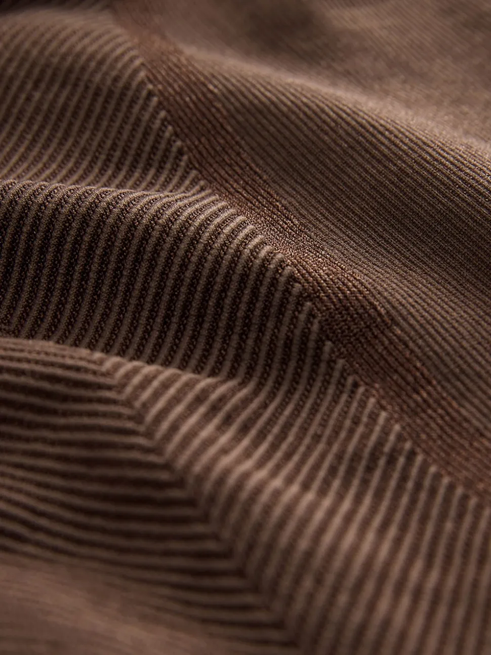 Chocolade nude - Wear Your Own Bra - Body met sterke buikcorrectie