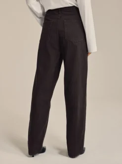 Chocoladebruin - Baggy jeans met wijde pijpen en halfhoge taille