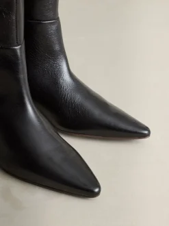 Chocoladebruin - Crinkle Effect Leather Signature Underset Heel Knee High Boots