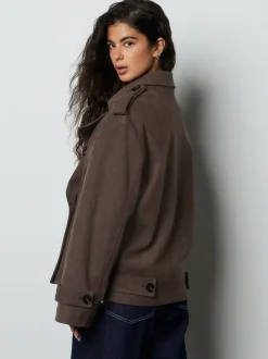 Chocoladebruin - Faux Suede Cropped Trench Coat