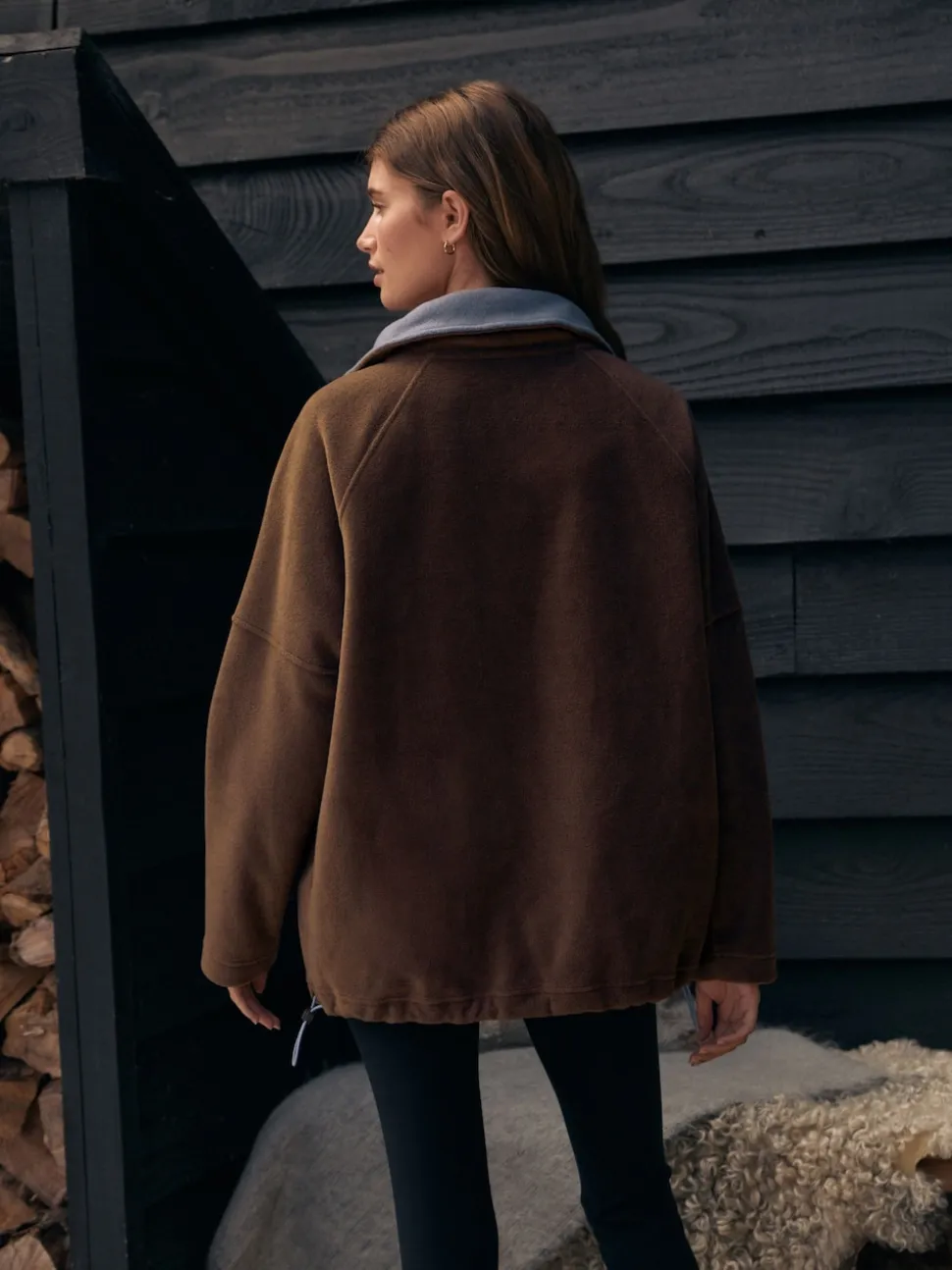 Chocoladebruin - Fleece trui met korte rits